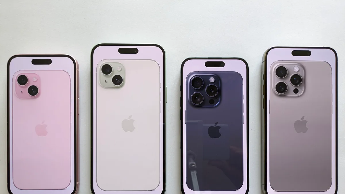 Apple iPhone devices used for mobile streaming